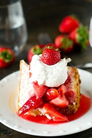 Gluten Free Angel Food Cake Recipe {Only 15 Minutes Prep!}