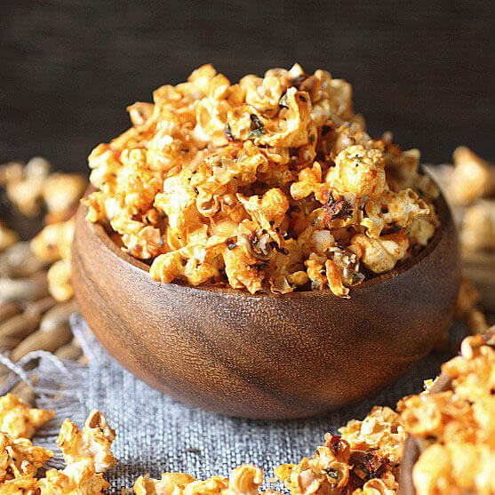 Pizza-Flavored Stovetop Popcorn - The Good Plate