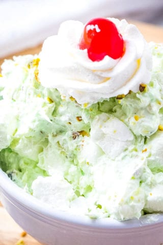 Pistachio Salad Recipe {Easy 5 Minute Watergate Salad Recipe}