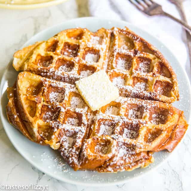 https://www.tastesoflizzyt.com/wp-content/uploads/2019/01/french-toast-waffles-recipe-10.jpg