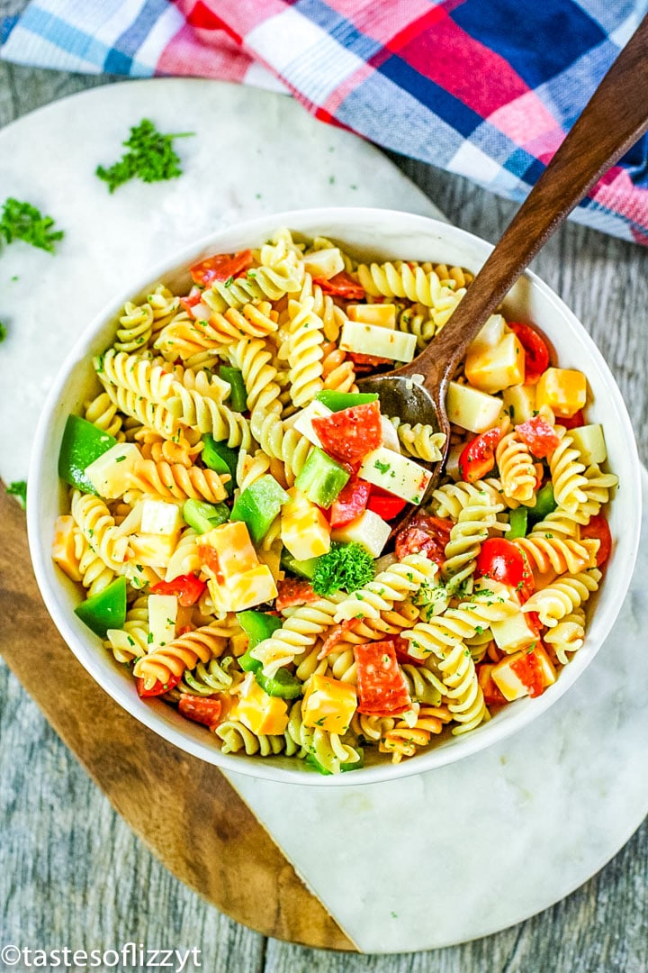 Italian Pasta Salad {Easy Summer Salad Recipe with Fresh Vegetables}