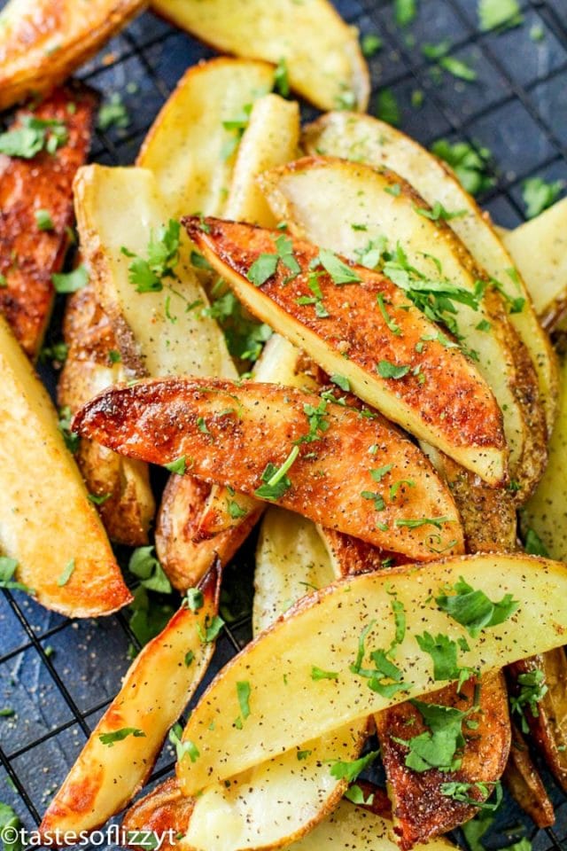 Baked Potato Wedges Recipe {How to Make Crispy Baked Potato Fries}