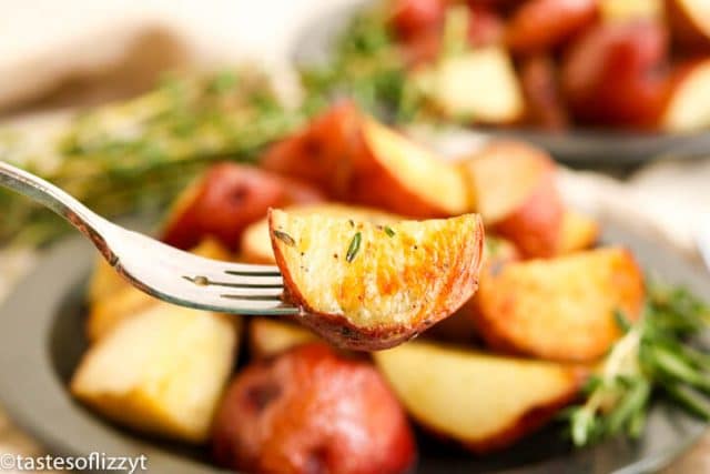 Rosemary Roasted Potatoes Easy Oven Baked Red Potatoes 