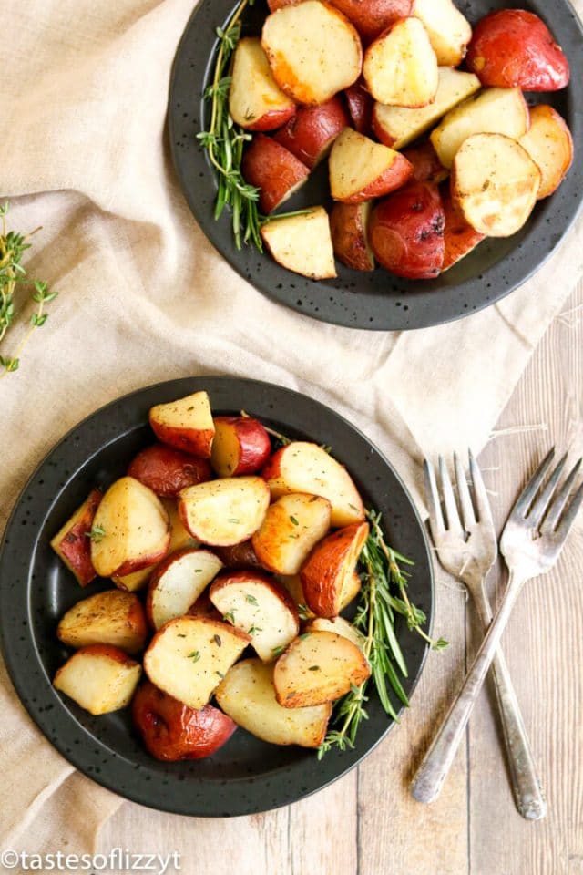 Rosemary Roasted Potatoes {Easy Oven Baked Red Potatoes}