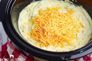 Slow Cooker Garlic Mashed Potatoes Recipe with Cheddar Cheese