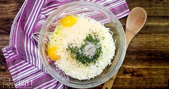 cheese for lasagna in bowl