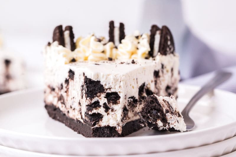 No Bake Oreo Cheesecake Recipe - Tastes of Lizzy T