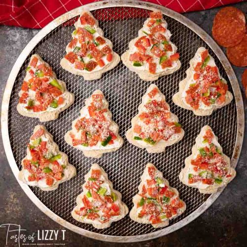 Easy Christmas Tree Pizza Appetizers | Tastes Of Lizzy T