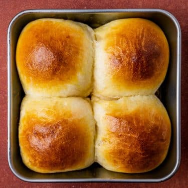 The Ultimate Guide: Washes for Breads & Rolls - Tastes of Lizzy T