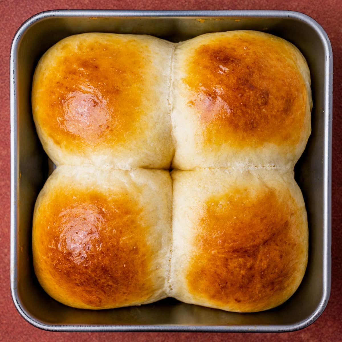 https://www.tastesoflizzyt.com/wp-content/uploads/2022/11/washes-for-breads-and-rolls-6.jpg