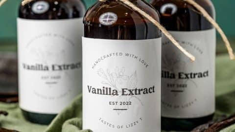 How to Make Vanilla Extract - Tastes of Lizzy T