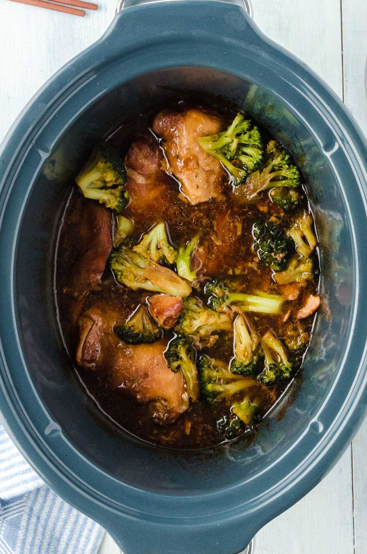 overhead view of crockpot broccoli chicken