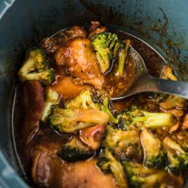 broccoli and chicken in a crockpot