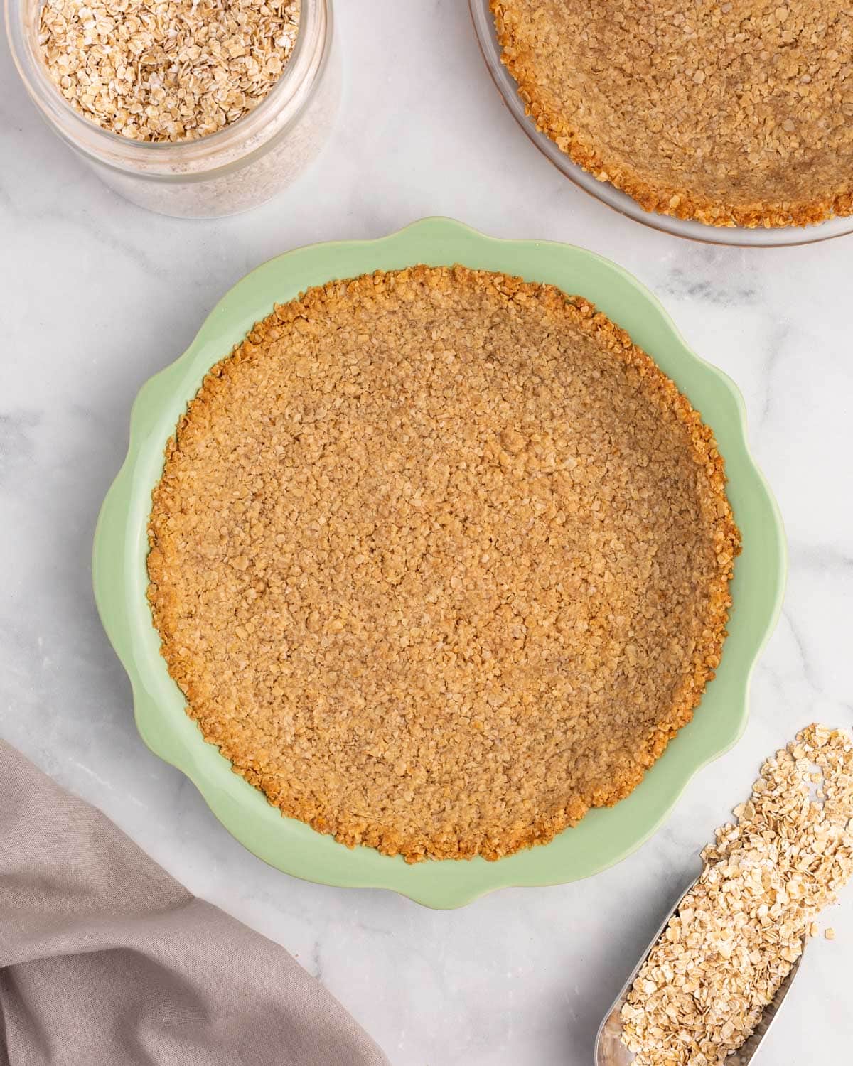 baked oatmeal pie crust in the pan