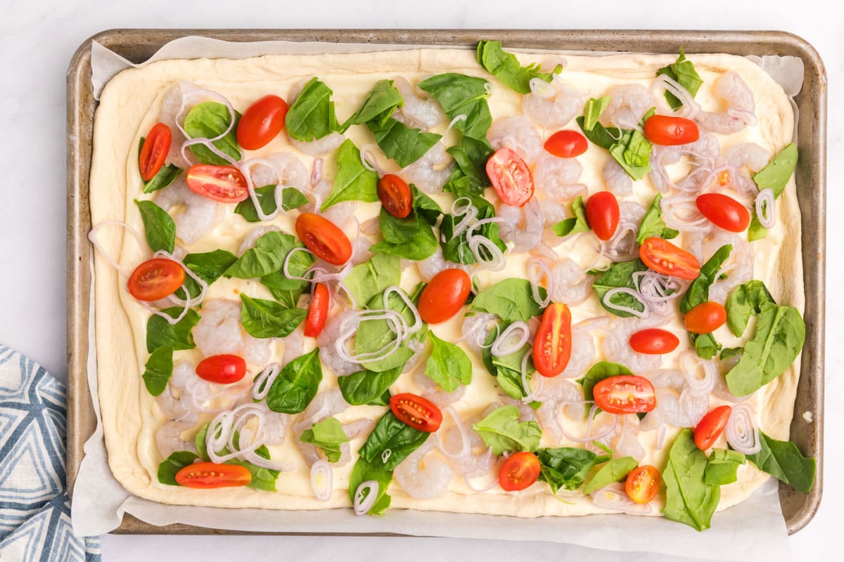 unbaked shrimp alfredo pizza