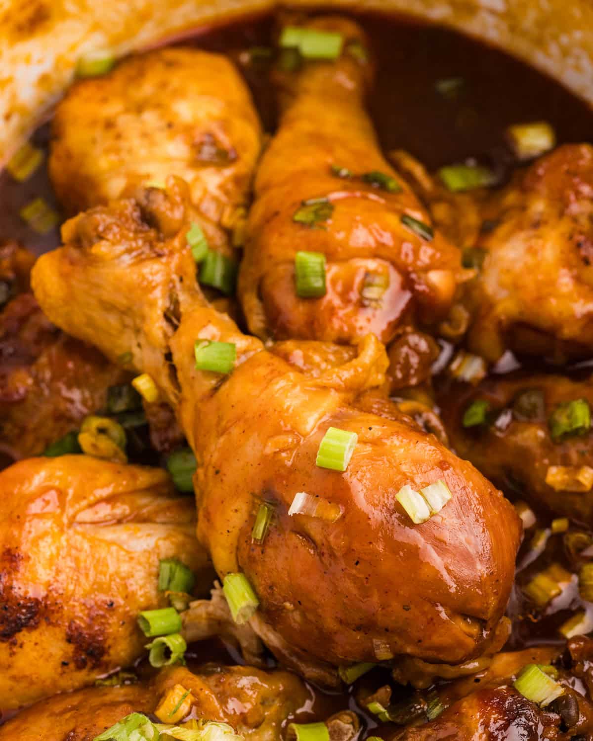 chicken drumsticks in a slow cooker